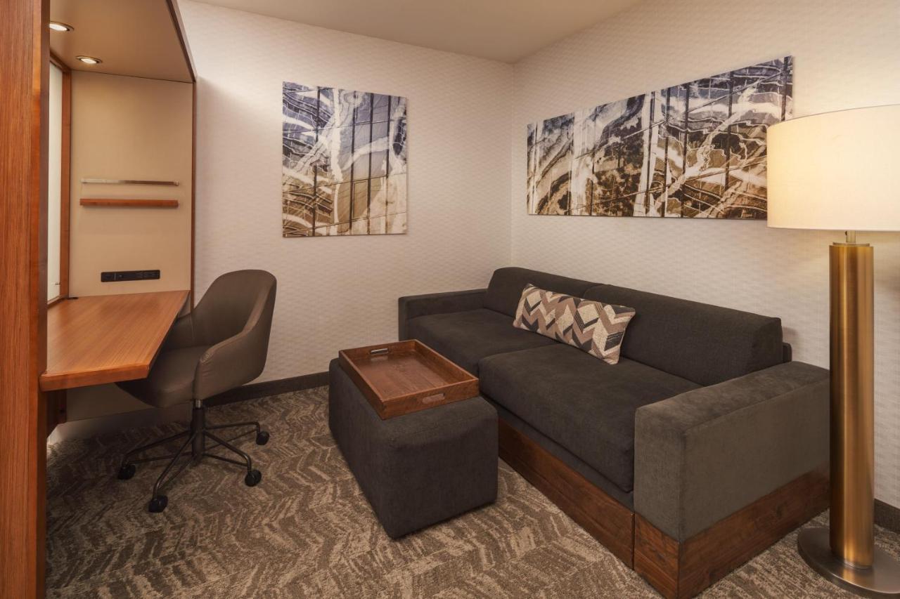 Springhill Suites By Marriott Philadelphia Airport / Ridley Park Екстериор снимка