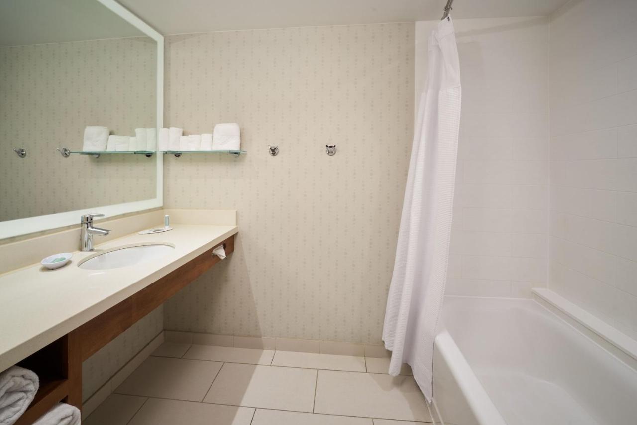Springhill Suites By Marriott Philadelphia Airport / Ridley Park Екстериор снимка