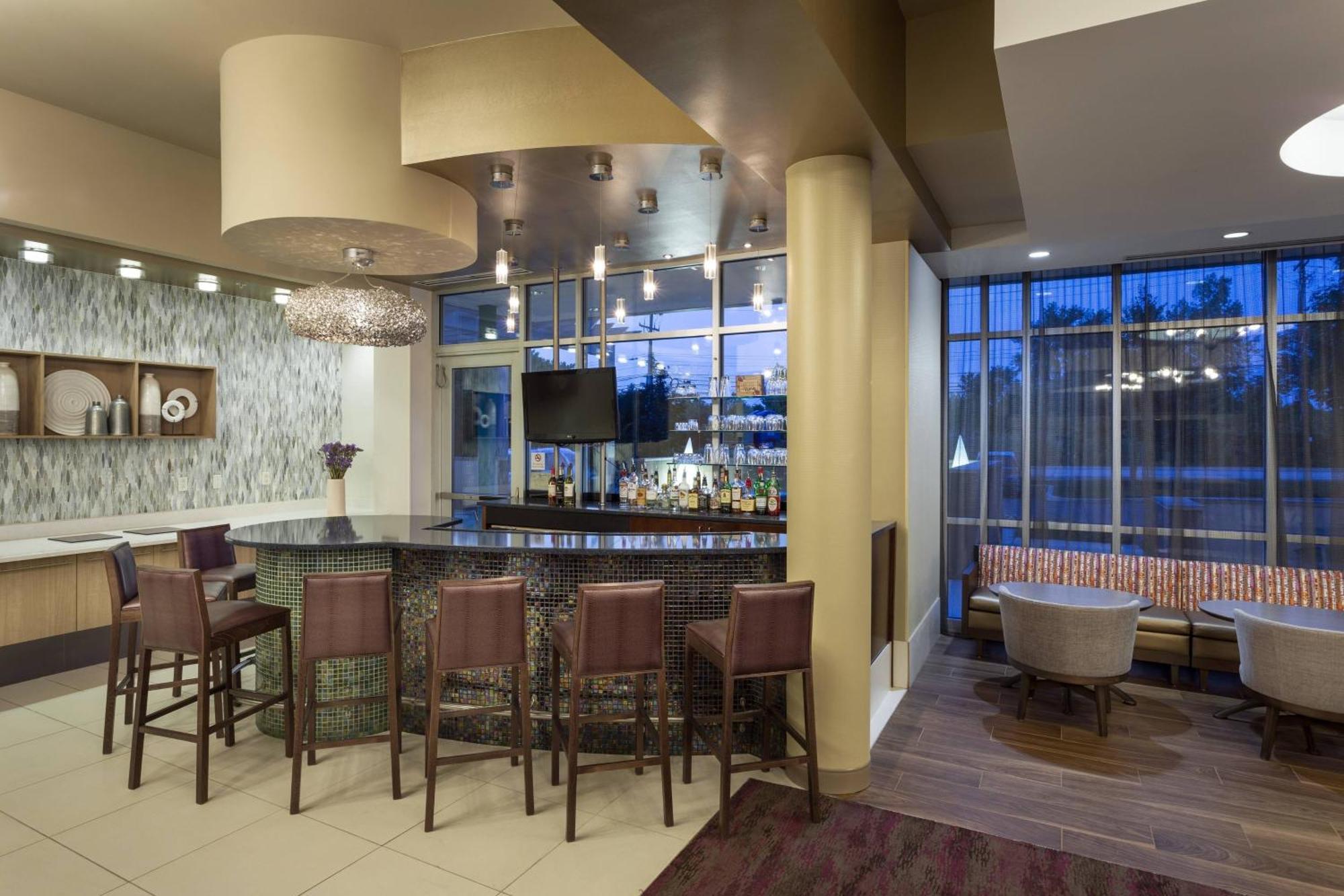 Springhill Suites By Marriott Philadelphia Airport / Ridley Park Екстериор снимка