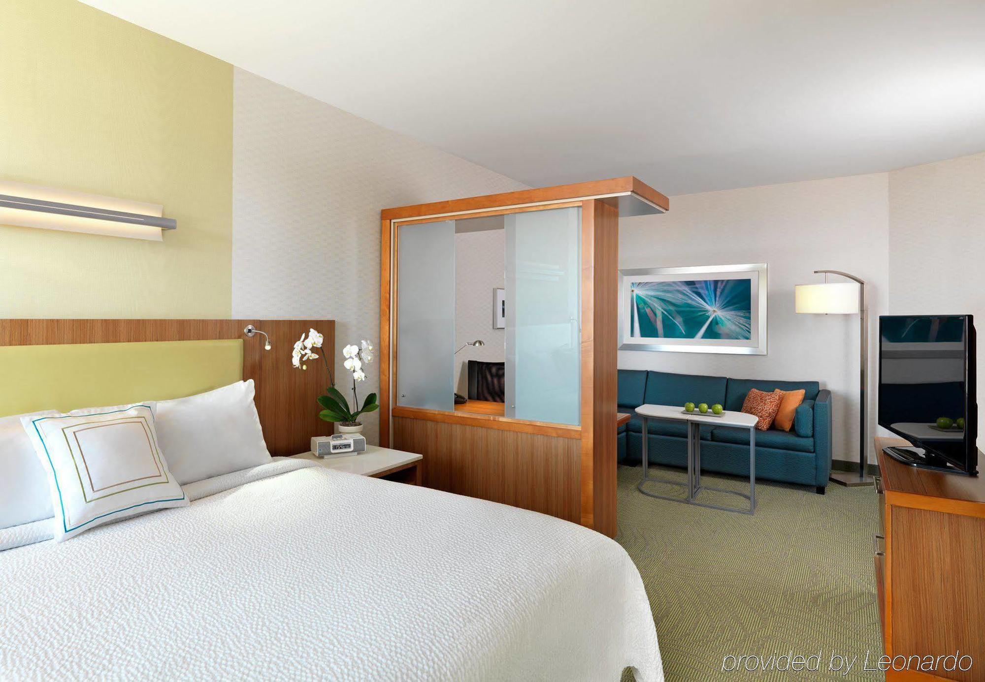 Springhill Suites By Marriott Philadelphia Airport / Ridley Park Екстериор снимка